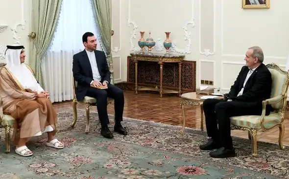 PM Qatar Bertemu Presiden Iran