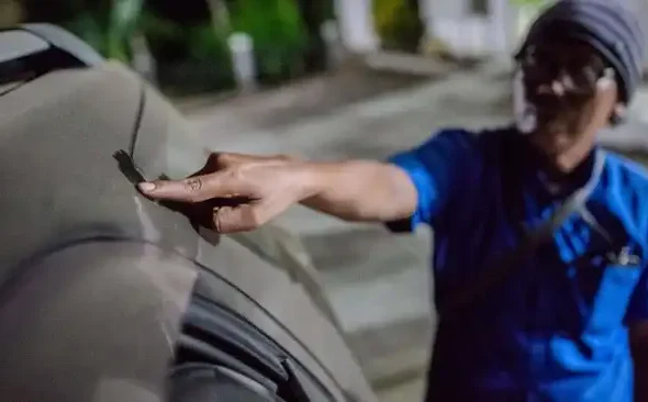 Abu Vulkanis di Bodi Mobil