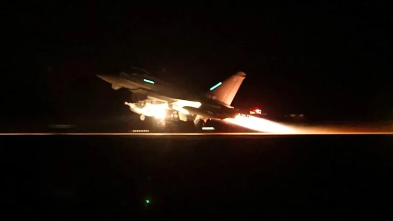 Jet tempur Inggris Saudi RAF Typhoon dikirim membantu pertahanan udara melawan Houthi