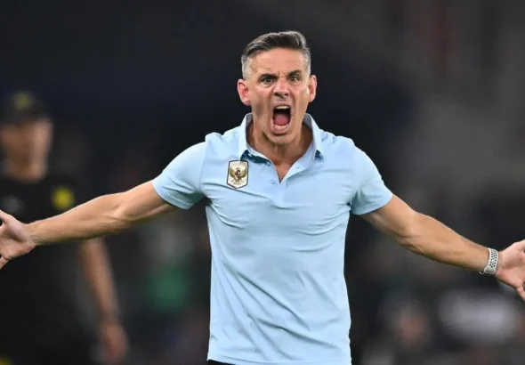 John Herdman merayakan gelar juara FIFA ASEAN Cup 2026 bersama Timnas Indonesia]