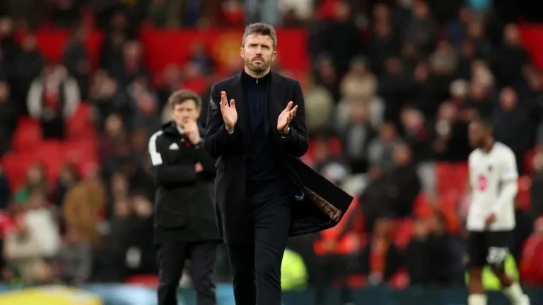 Michael Carrick terancam dipecat MU