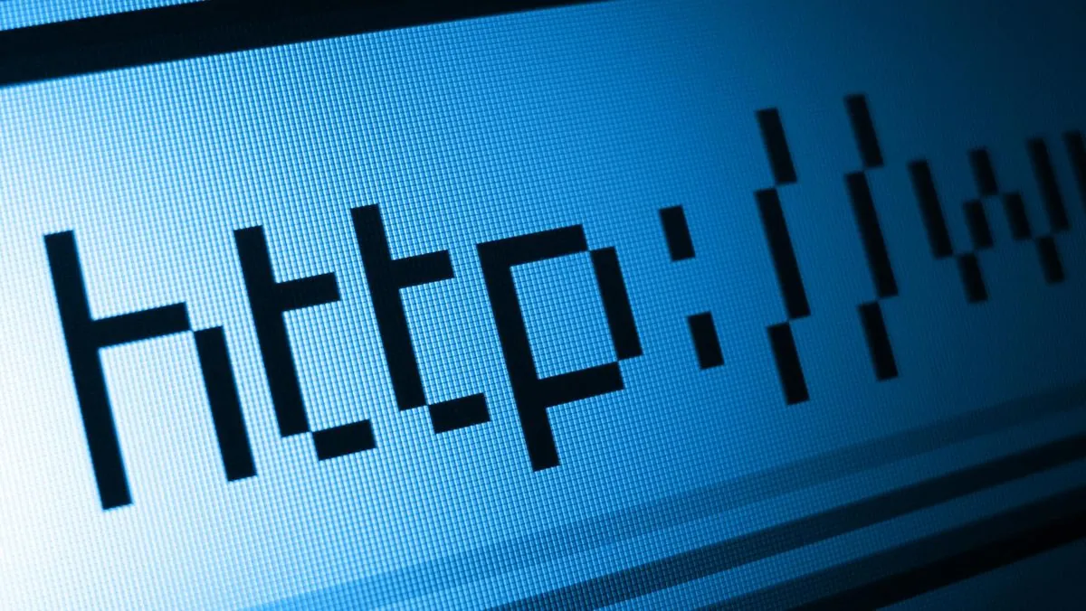Pengguna ponsel Indonesia nonton di browser dengan fitur VPN dan pemblokir iklan